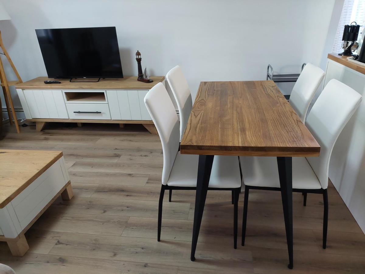 Au Gre Des Marees 2 Appartement Face A La Mer 2Eme Etage Ault Bagian luar foto