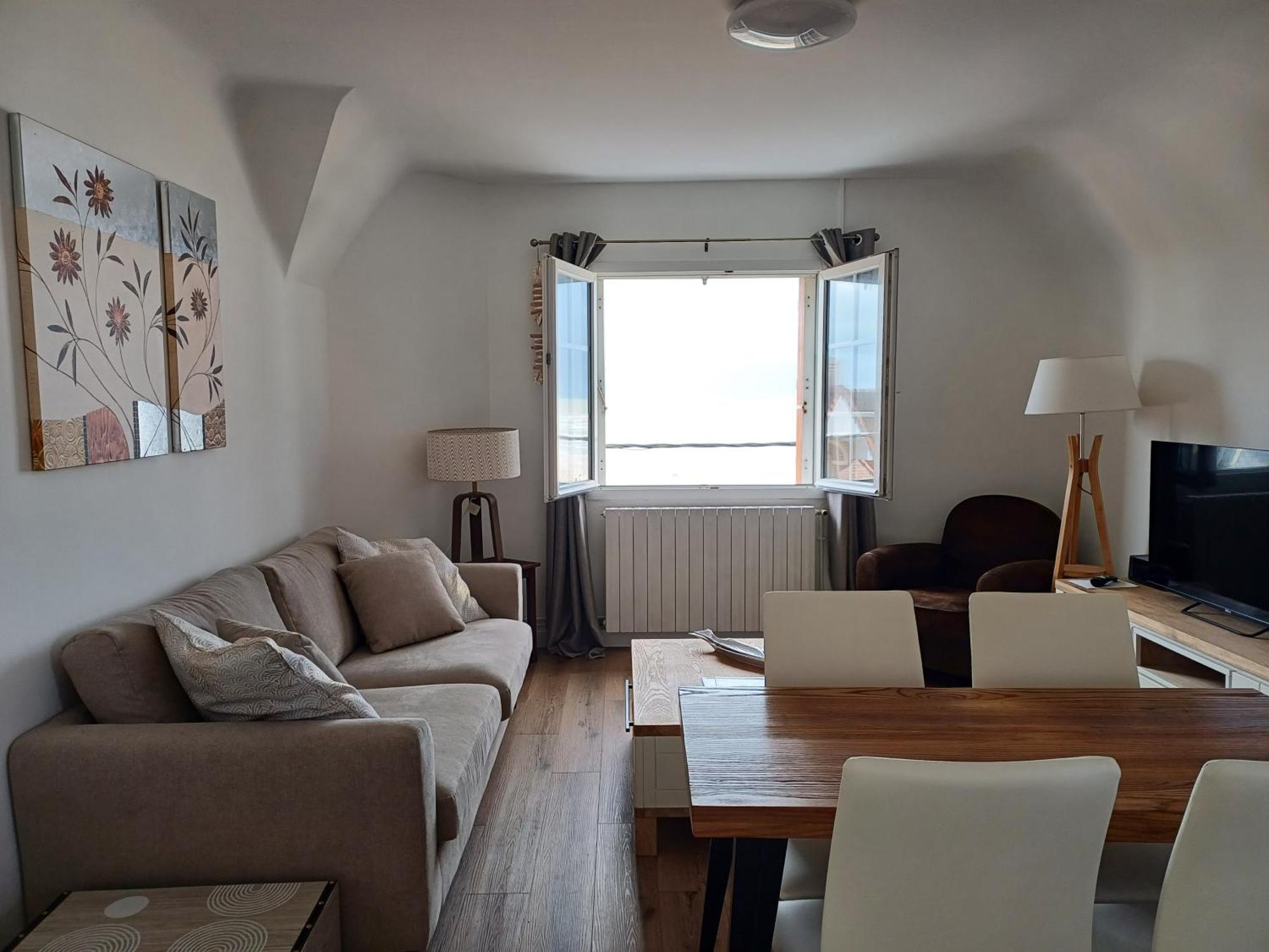 Au Gre Des Marees 2 Appartement Face A La Mer 2Eme Etage Ault Bagian luar foto